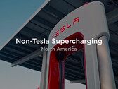 Il connettore combinato del Supercharger (immagine: Tesla)