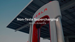 Il connettore combinato del Supercharger (immagine: Tesla)