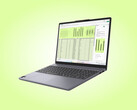 L'IdeaPad Slim 3 15Q7X11 in una delle due colorazioni disponibili al momento del lancio.