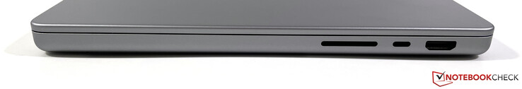 A destra: lettore di schede, USB-C 4.0 con Thunderbolt 4 (40 Gbit/s, modalità DisplayPort-ALT 1.4, Power Delivery), HDMI 2.1