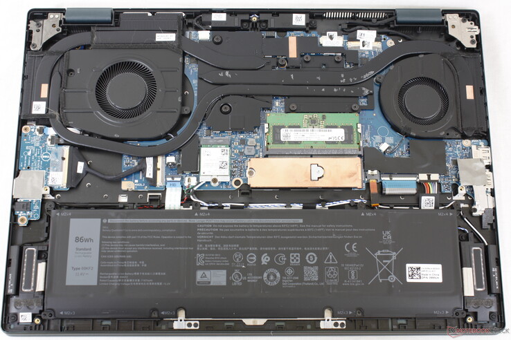 Inspiron 16 Plus 7620 a confronto