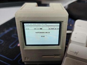 MacWrite sul Mac Nano Pico funziona proprio come allora.