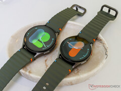 Non è chiaro se il Galaxy Watch7, nella foto, riceverà le funzioni software descritte di seguito. (Fonte: Notebookcheck)