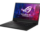 Recensione del Computer Portatile Asus ROG Zephyrus M15 GU502L: un gaming notebook compatto con una riserva di Turbo