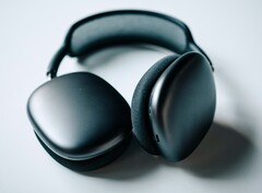 Applegli AirPods Max possono essere riparati temporaneamente mettendoli in un congelatore per un'ora (fonte: Sam Grozyan)