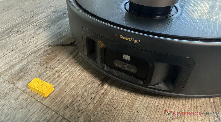 Il rilevamento degli ostacoli di Mova Z60 Ultra Roller ha funzionato molto bene nel test