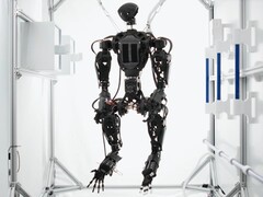 Il robot umanoide Helios di Orbit Robotics ha quattro braccia ma non ha gambe, perché non ne ha bisogno nello spazio.