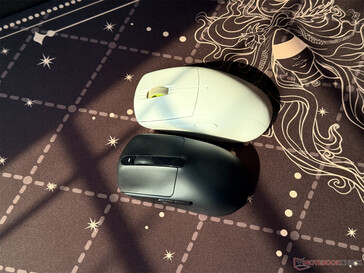 Il Dash Ultra accanto all'M75 Air