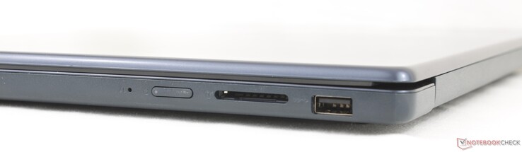 A destra: OneKey Recovery, pulsante di accensione, lettore di schede SD, porta USB-A (5 Gbps)
