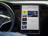 Il sistema di infotainment potrebbe offrire interruzioni degli aggiornamenti sul traffico (immagine: Tesla)