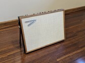 ET PRO Model Twenty Two è il primo cabinet per chitarra con pannello piatto e altoparlante attivo al mondo. (Fonte: ET PRO)