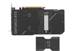 L&#039;SSD si fissa facilmente sul retro della GPU (Fonte immagine: Asus)