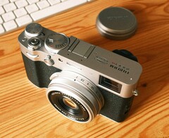 A partire da settembre, la Fujifilm X100 VI costerà 200 € in più rispetto a prima.