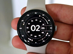 Un prototipo di Google Pixel Watch 5 è stato apparentemente trovato nei Caraibi - durante un'immersione.