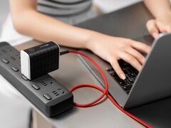 Il power bank chiamato Solly è dotato di un caricatore integrato