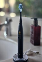 Recensione dello spazzolino Sonic intelligente Oclean X Ultra WiFi
