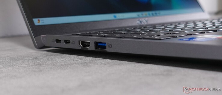 2 x USB-C con DP e PD; HDMI; USB-A 3.2 Gen 1