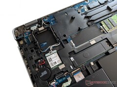 Dell Latitude 15 5511 - Slot WWAN e RAM liberi