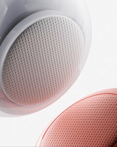 Il CMF Clip Pro, disponibile in due colori