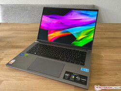 Recensione dell'Acer Swift X 14. Dispositivo di prova fornito da Acer Germania.