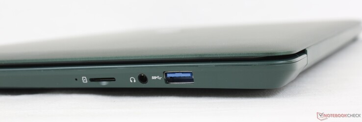A destra: Lettore MicroSD, cuffie da 3,5 mm, USB-A 3.0