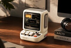 Divoom combina un altoparlante da scrivania con un display da 3,95 pollici.