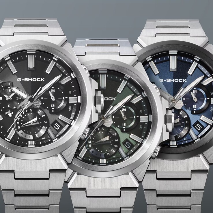 Il Casio G-Shock GST-W1000D-1AJF, il GST-W1000D-3AJF e il GST-W1000D-2AJF (da sinistra a destra)