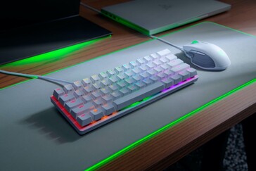 La Huntsman Mini in bianco mercurio. (Fonte immagine: Razer)