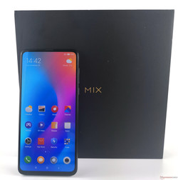 Recensione: Xiaomi Mi Mix 3. Unità di test fornita da TradingShenzhen.