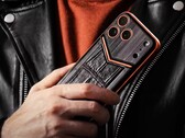 Caviar ha completato l’iPhone 17 Pro Max “ Apple ” con una cover posteriore magnetica.