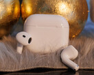 Recensione degli Apple AirPods 4 ANC: Design compatto, suono colossale