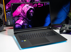 Portatile Asus ROG Strix SCAR 18 G835LXG con processore Intel Core Ultra 9 290HX e scheda grafica Nvidia GeForce RTX 5090