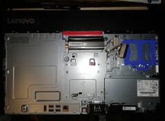 Accesso allo slot SATA