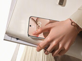 Si dice che il Find X8s sia dotato di cornici del display relativamente sottili. (Fonte: Oppo)