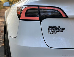 Crisi delle vendite di Tesla: il 94% dei tedeschi non vuole gli EV di Elon Musk