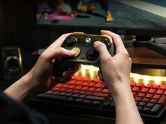 Il GameSir G7 Pro in Golden Ombre. (Fonte: GameSir)