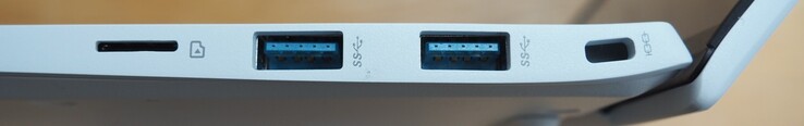 A destra: microSD, 2x USB-A 3.2 gen 2x1, blocco Kensington