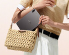 Il Pad Mini parte da 699 dollari su Giztop. Nella foto: un'immagine promozionale che mostra il design posteriore e il fattore di forma compatto del tablet.