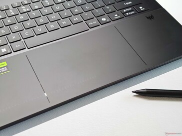 Touchpad aptico con strisce limitanti a LED...