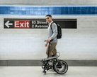 La e-bike Dahon K-Feather è dotata di un design pieghevole in 3 fasi (Fonte: Dahon)