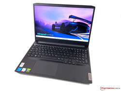 Nella recensione: Lenovo IdeaPad Gaming 3 15 G6. Unità per la recensione fornita da campuspoint