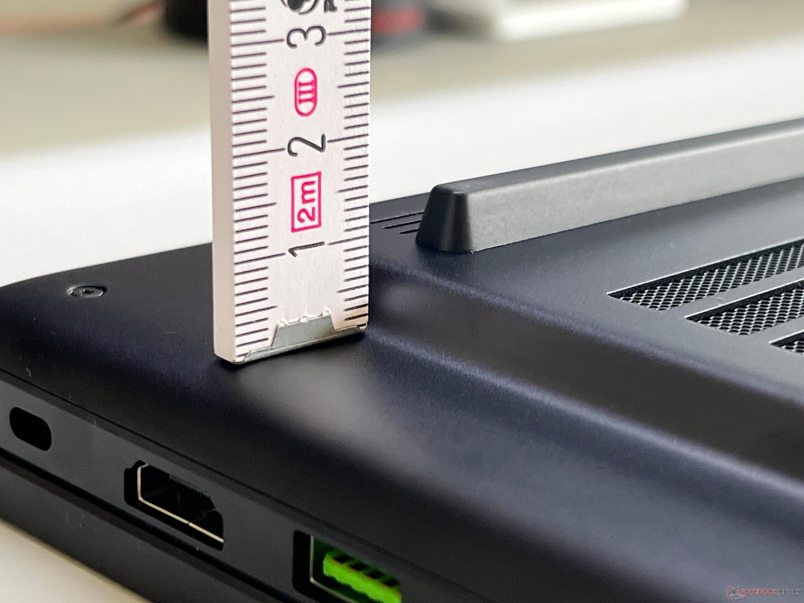 La Blade 18. Alcuni elementi spiccano, ma è tutto per un motivo.