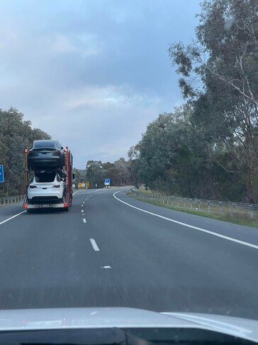 Un'altra foto spia del modello Y australiano