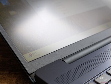 Il touchscreen è disponibile solo su alcune opzioni IPS