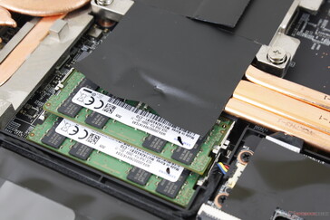 2x slots SODIMM. Gli altri due slots si trovano dall'altra parte della scheda madre