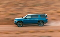 Nonostante l&#039;attenzione per l&#039;off-road, sembra che la Rivian R1S riceva un massiccio aggiornamento delle prestazioni. (Fonte: Rivian)