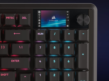 Uno schermo a colori IPS da 1,9 pollici 320 x 170 su una tastiera è un nuovo tipo di flex. (Fonte: Corsair)