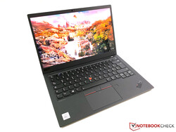 Recensione del computer portatile Lenovo ThinkPad X1 Carbon 2020. Dispositivo di test gentilmente fornito da Lenovo Germany.
