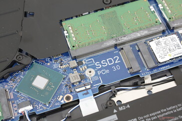 Lo slot M.2 secondario supporta gli SSD 2230