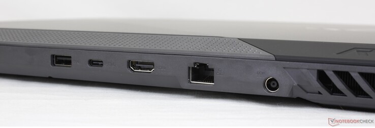 Lato Posteriore: USB-A 3.2 Gen. 1, USB-C 3.2 Gen. 2 con DisplayPort + Power Delivery + G-Sync, HDMI 2.0b, Gigabit RJ-45, adattatore AC